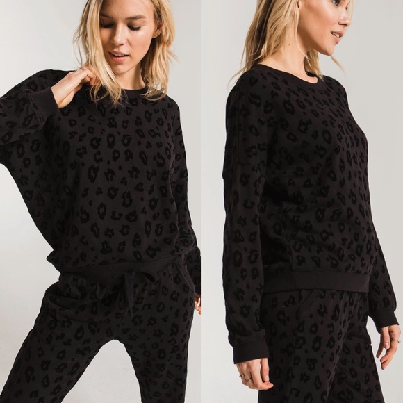 Leopard Pullover Top - Picture 2 of 8